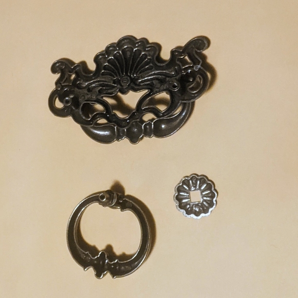 Bronze Hardware - Picture 2 of 2